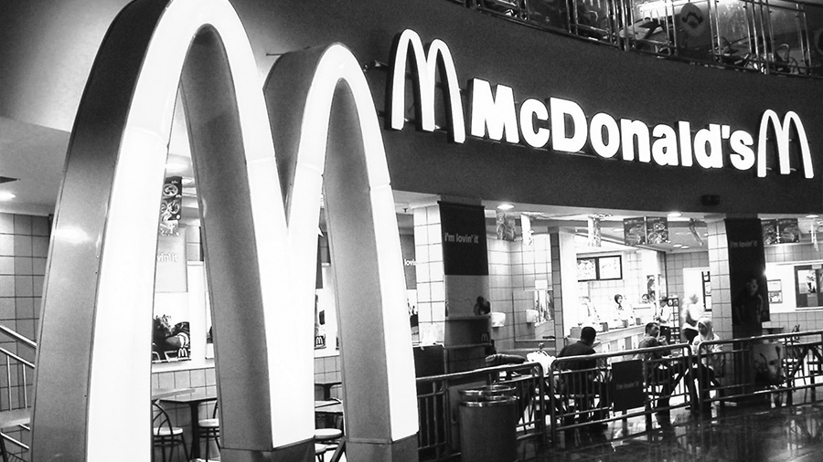 McDonald’s recibe 3,6 millones por la promesa de empleos precarios