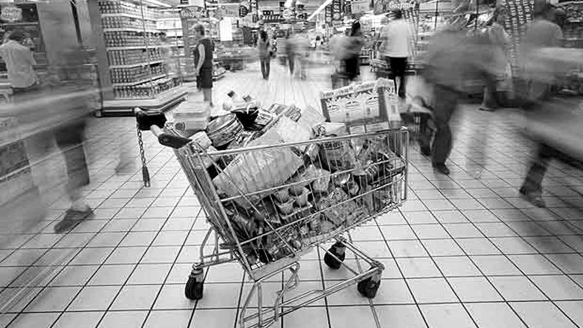 La dictadura de los supermercados, un manual para descolonizar los sentidos
