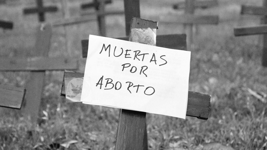 Las muertes por abortos inseguros constituyen femicidios de Estado