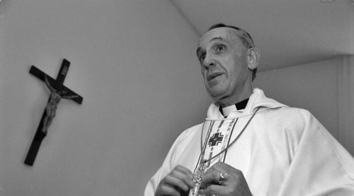 Verbitsky: «La idea de memoria completa fue lanzada por Bergoglio»