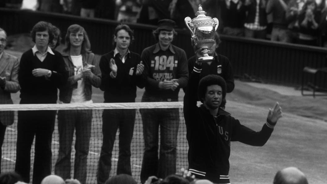 Arthur Ashe, el único negro que conquistó Wimbledon