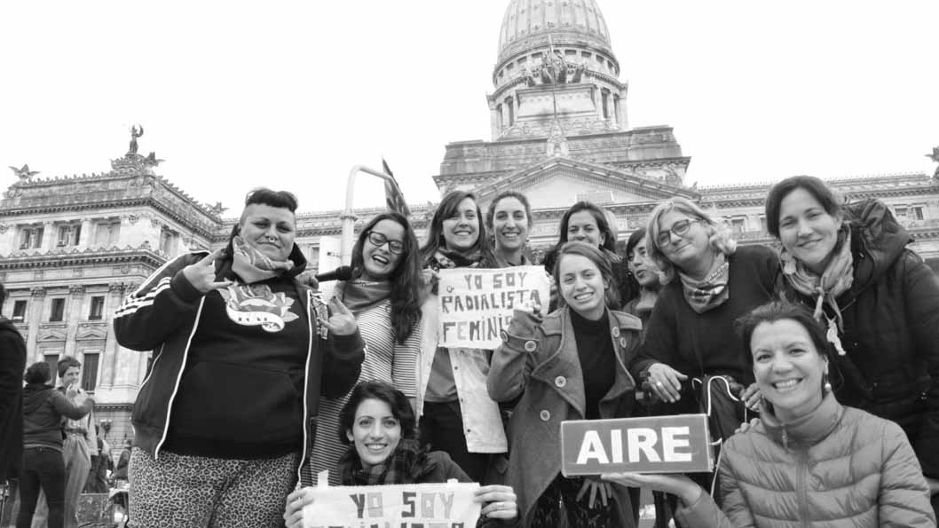 La radio: el activismo político y poético de las feministas latinoamericanas