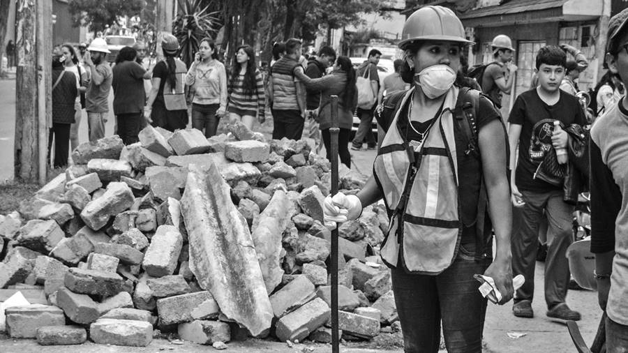 Femicidios y terremotos en México: las calles volvieron a ser de ellas