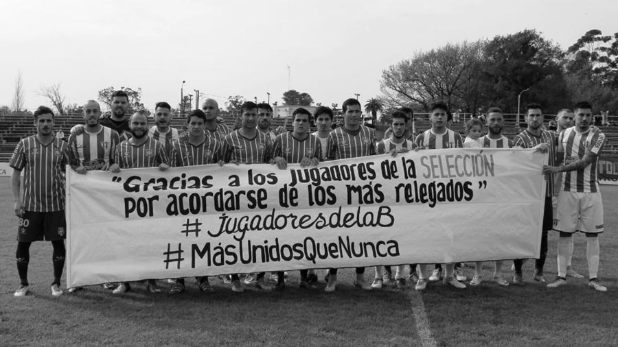 futbol-uruguay-protesta-televisacion-latinta
