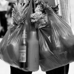 Comercios de Mina Clavero ya no entregan bolsas de plástico