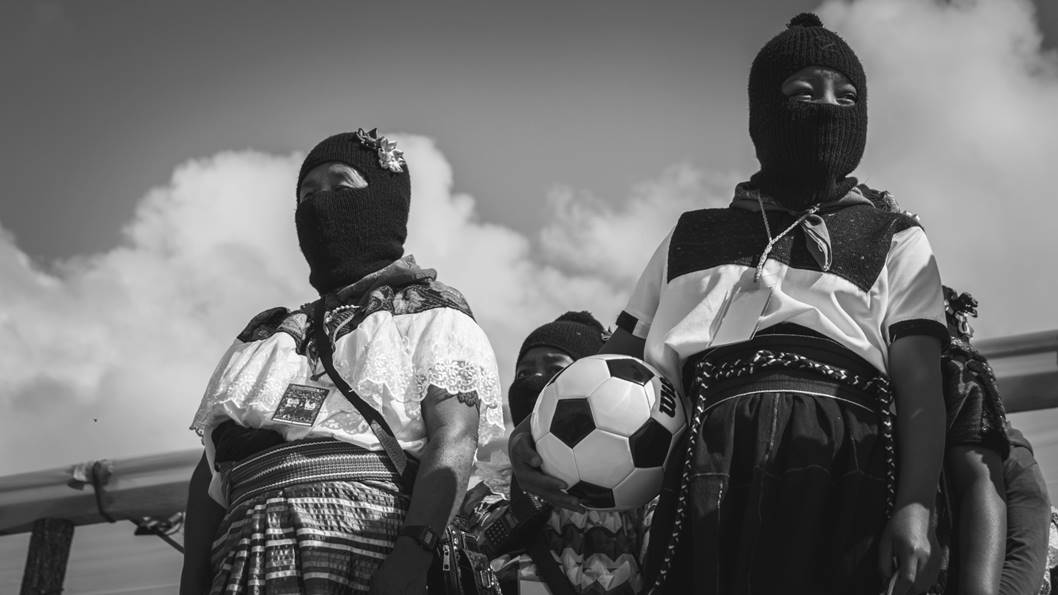 zapatistas-encuentro-mujeres-futbol2