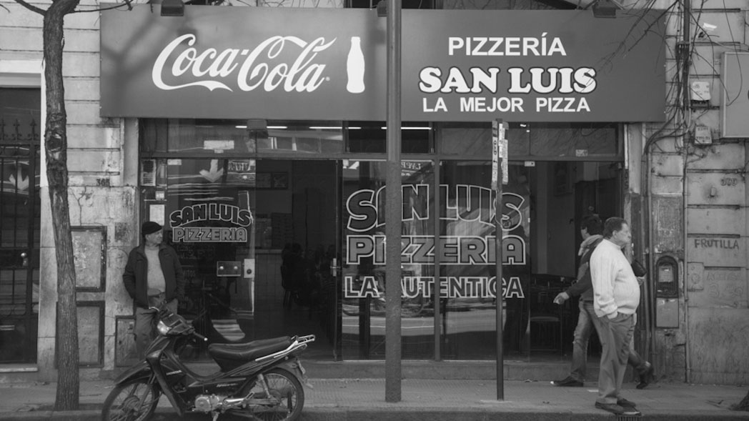 Pizzería San Luis, elogio del bodegón