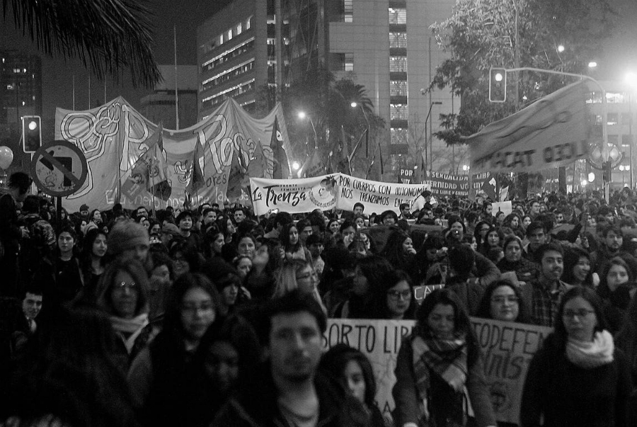 Chile-marca-por-el-aborto-la-tinta