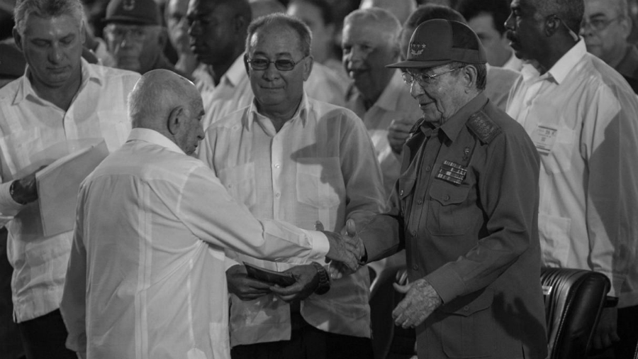 Cuba-Raul-Castro-Monacada-aniversario-la-tinta