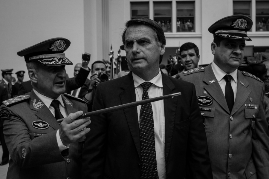 Brasil Bolsonaro generales del ejercito la-tinta