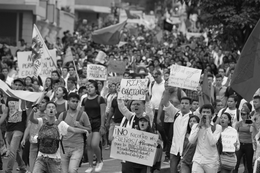 Colombia protestas estudiantes la-tinta