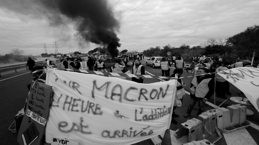 Francia protestas contra Macron la-tinta
