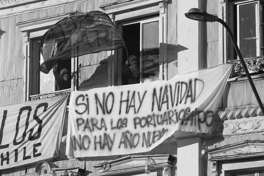 Chile porturarios protesta Valparaiso la-tinta
