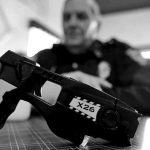 Pistolas Taser: sin protocolos y controles su letalidad está comprobada