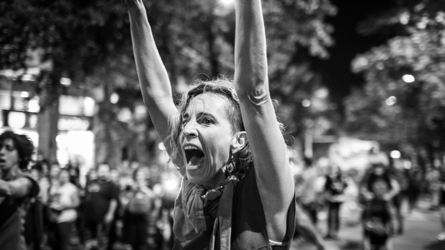 Mujer-grito-24-marzo-dictadura-lesa-humanidad-colectivo-manifiesto