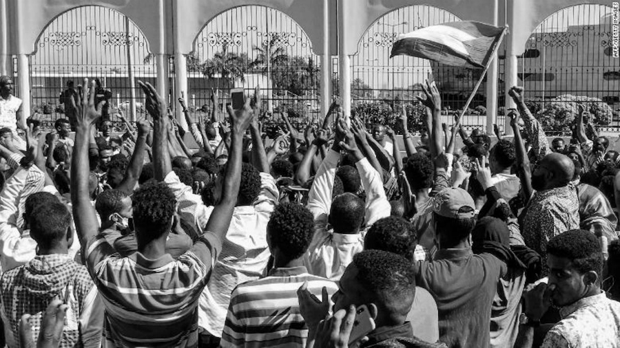 Sudan protestas contra el gobierno la-tinta