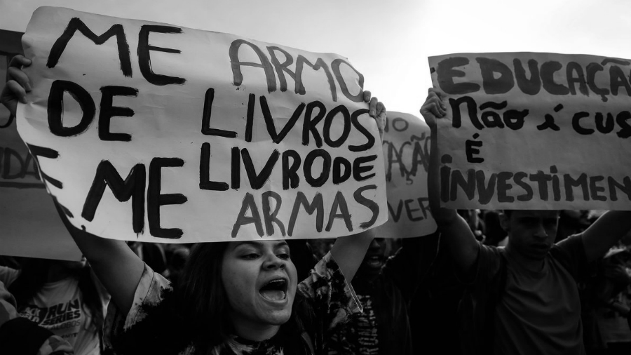 Brasil: Los cambios se disputan en la calle, no en las redes sociales