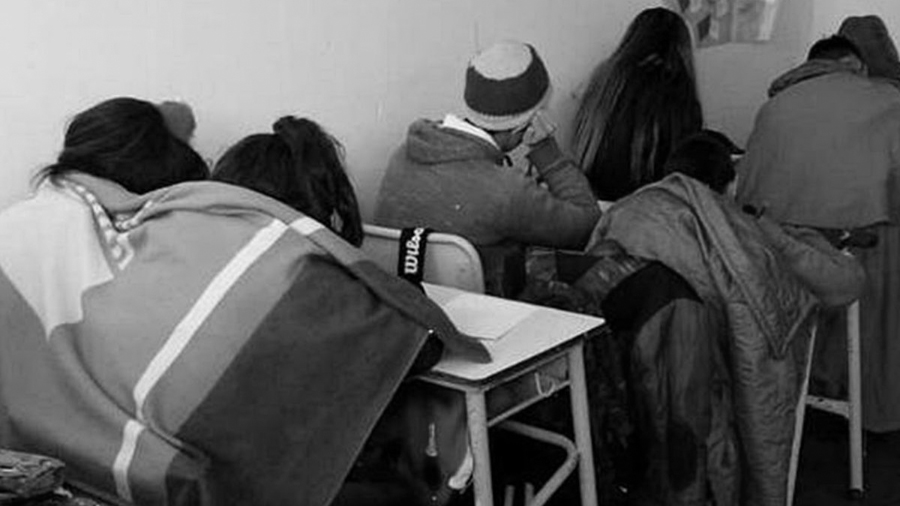 Escuela-frio-alumnos-educacion-publica-Mar-del-Plata-01