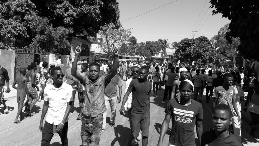 Haiti protestas contra el gobierno la-tinta
