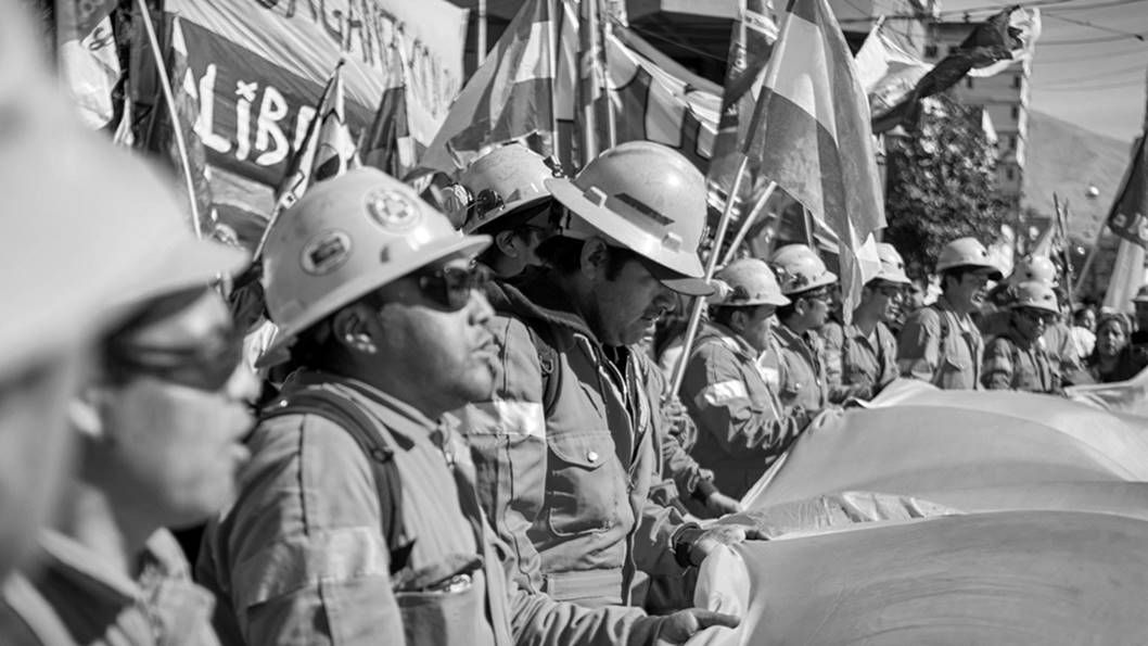 Gran marcha minera en Jujuy en apoyo a los trabajadores de Mina El Aguilar