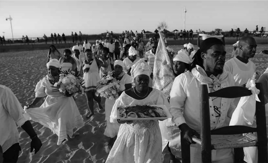 Haiti ceremonia vudu en el mar la-tinta
