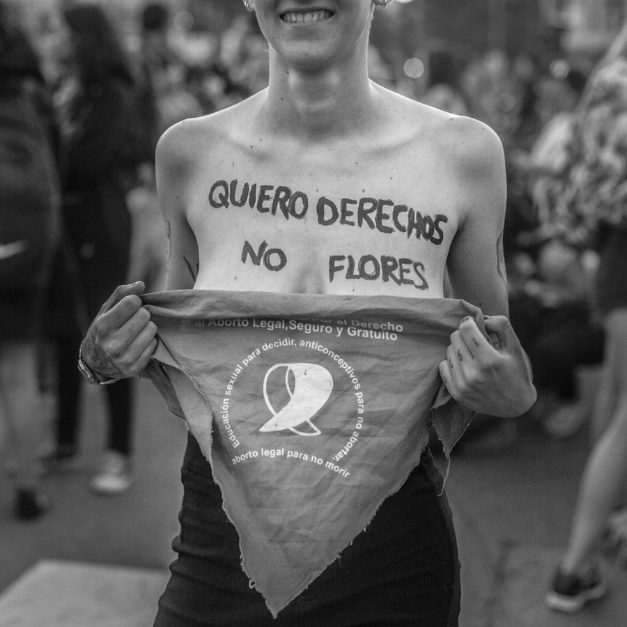 Aborto-mujeres-desnudo-tetas-feminismo-Eloisa-Molina