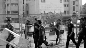 Turquia municipio Amed policia la-tinta