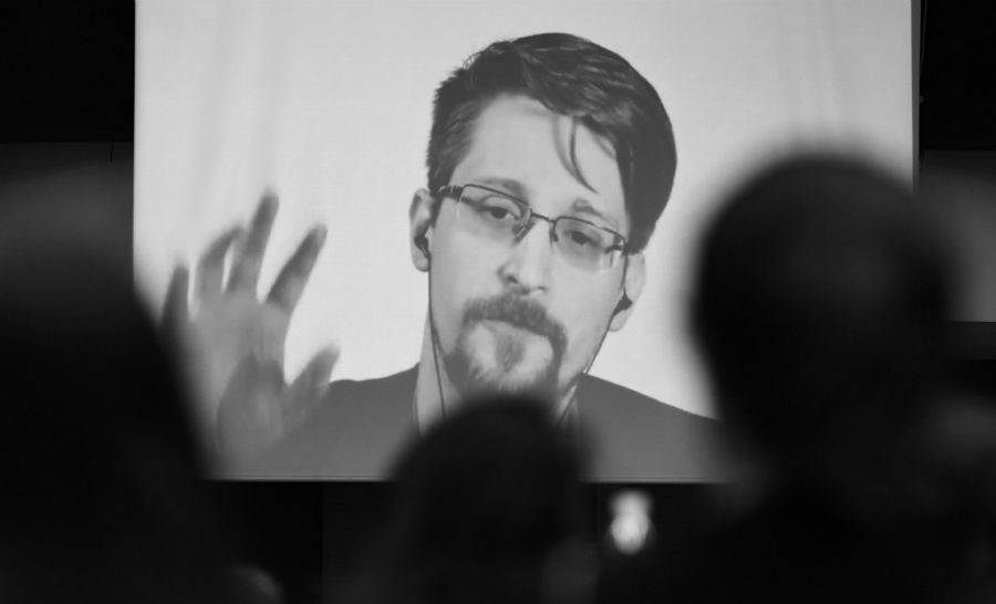Estados Unidos Edward Snowden charla la-tinta