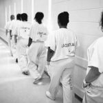 Voces detrás de las rejas: Mujeres en las cárceles estadounidenses