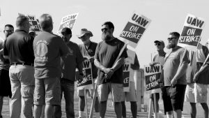 Estados Unidos: Casi 50.000 trabajadores de General Motors en huelga