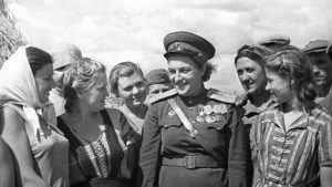 Mujeres que hicieron historia: Liudmila Pavlichenko