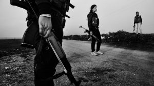 Rojava YPJ milicianas la-tinta