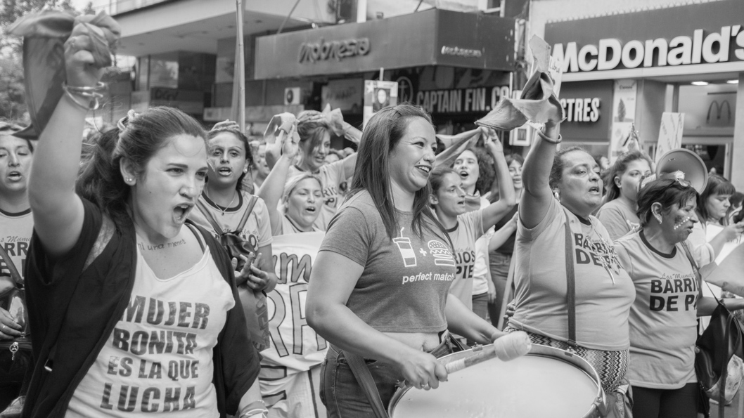 Seguimos en las calles: por una política en femenino