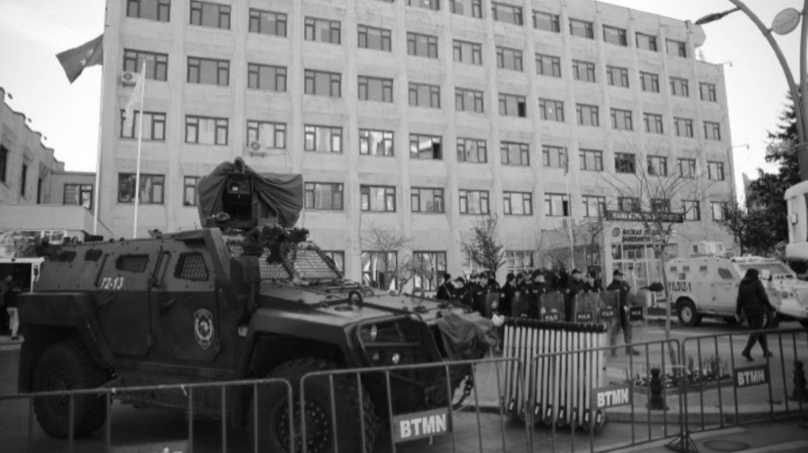 Turquia militares intervienen municipios la-tinta