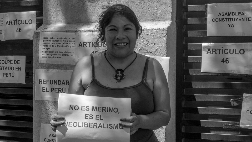 Protestaron en Córdoba contra el Golpe de Estado en Perú
