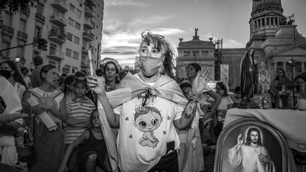 Buenos-Aires-aborto-antiderechos-celeste-diputados-10