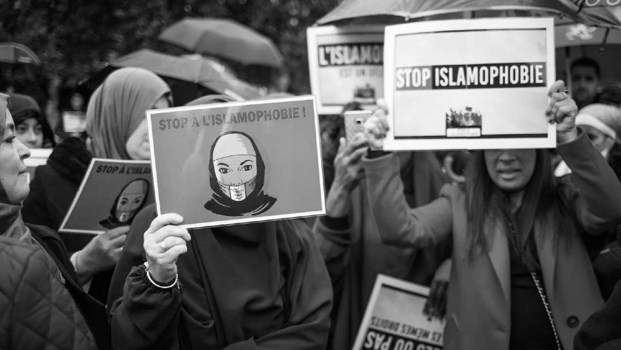 Francia Stop Islamofobia la-tinta