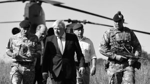 Gran Bretaña fuerzas armadas Boris Johnson la-tinta