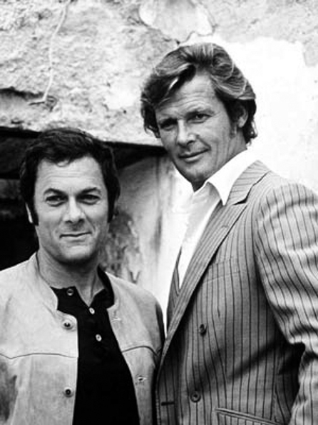 Tony-Curtis-Roger-Moore