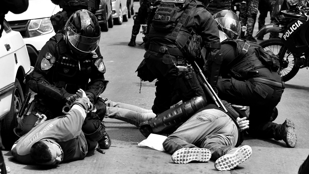 policia-fuerzas-seguridad-violencia-represión