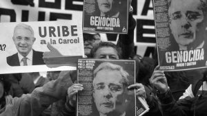 Colombia Alvaro Uribe genocida la-tita