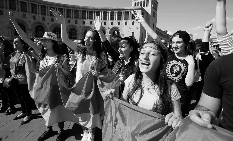 Armenia mujeres movilizadas la-tinta