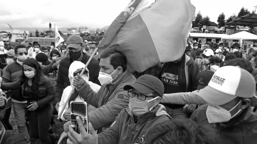 Ecuador Andres Arauz campaña balotaje la-tinta