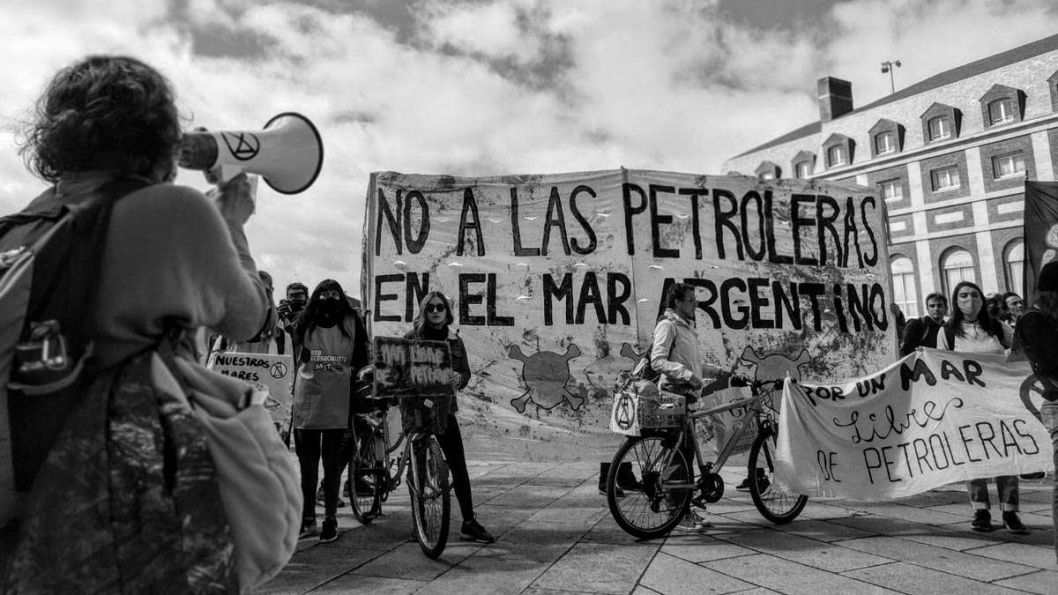 movilización-petroleras-mar-argentino