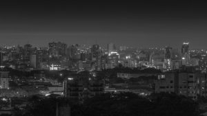 Paraguay ciudad noche la-tinta