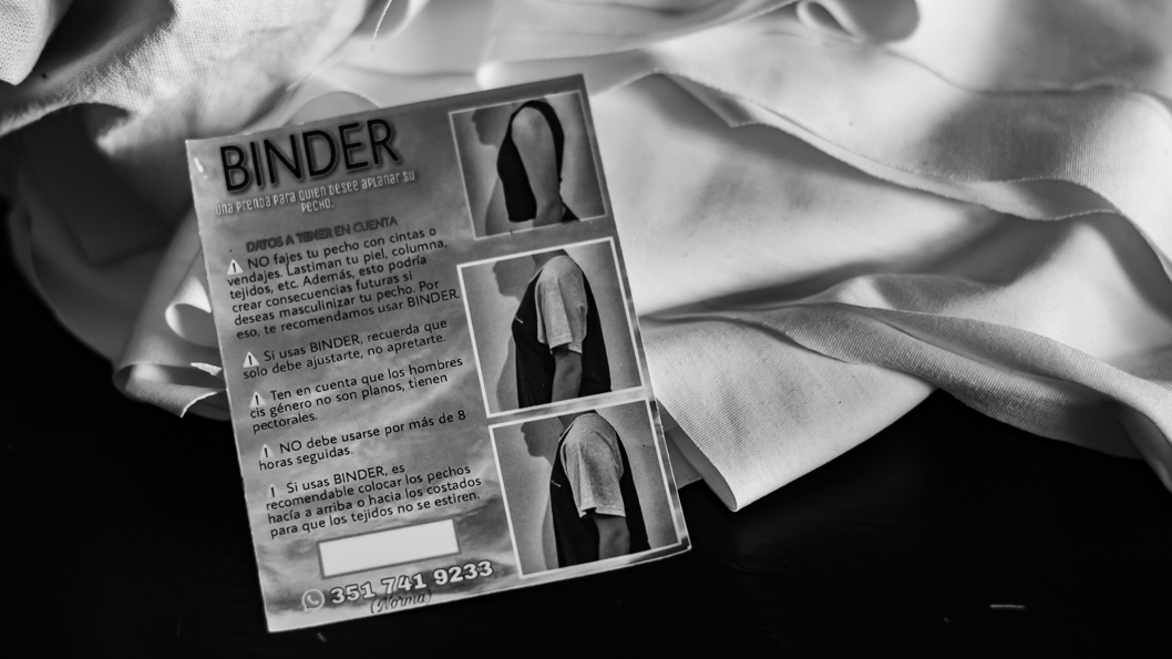 Binder-varones-trans-Matías-Norma-textil-Campo-Ribera-2