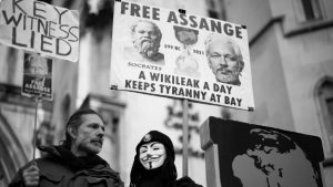 Se recrudece la cacería contra Julian Assange