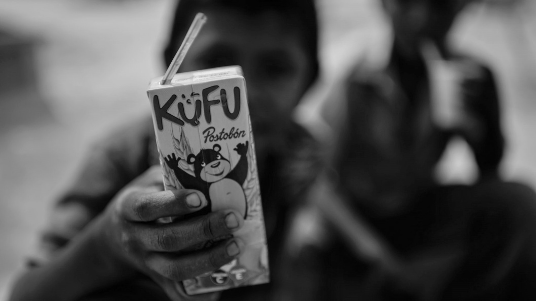 alimentación-pobreza-ultraprocesados-Kufu-Colombia-publicidad-2