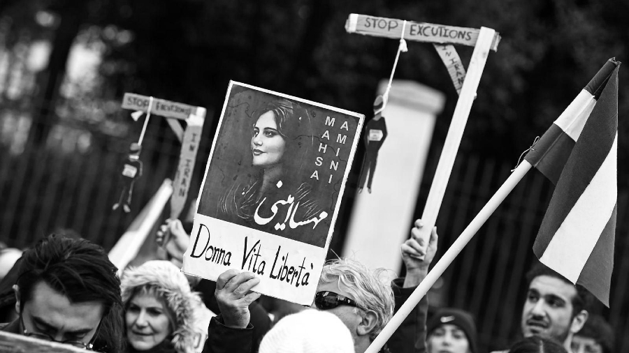 Irán: las penas de muerte no detienen las protestas