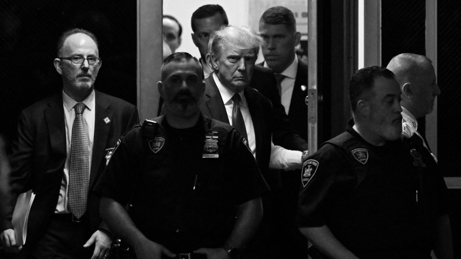 Donald Trump en el banquillo  